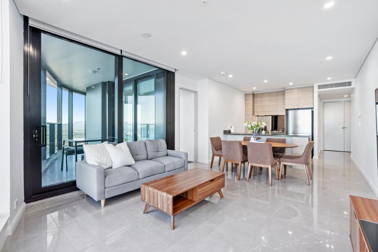 Surfers Paradise New Beachfront Apartments Gold Coast Exterior photo