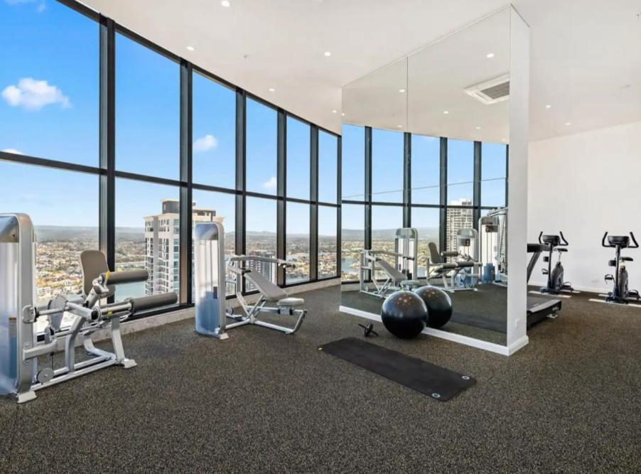Surfers Paradise New Beachfront Apartments Gold Coast Exterior photo