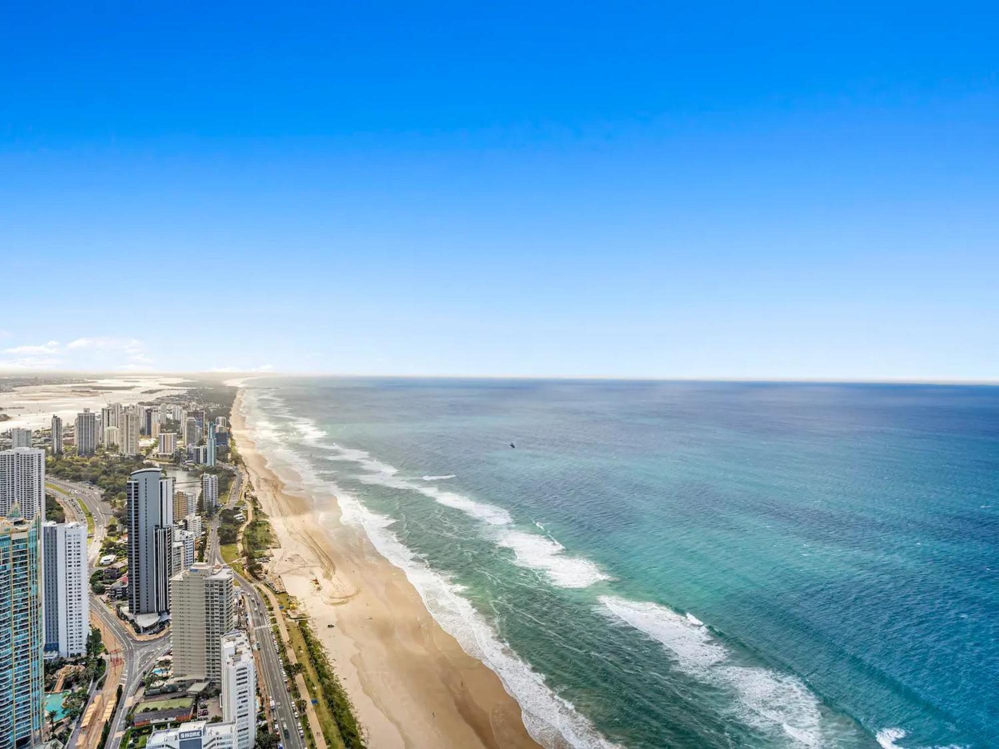 Surfers Paradise New Beachfront Apartments Gold Coast Exterior photo
