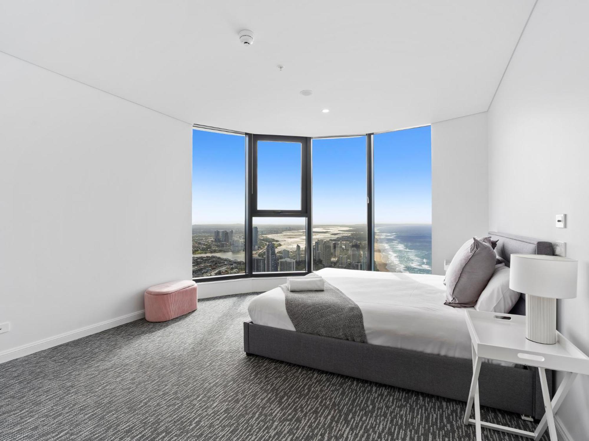 Surfers Paradise New Beachfront Apartments Gold Coast Exterior photo