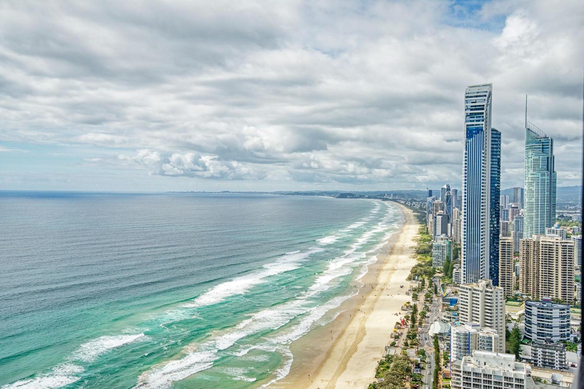 Surfers Paradise New Beachfront Apartments Gold Coast Exterior photo